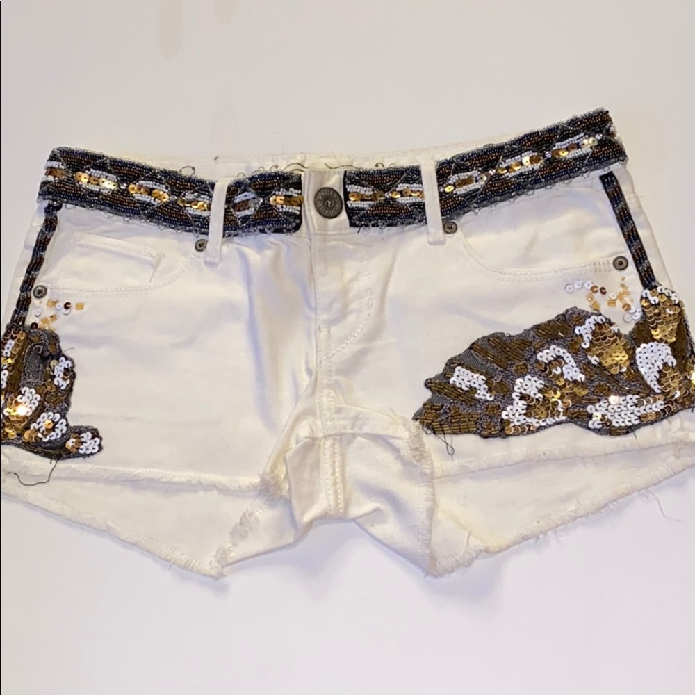 Beaded Detailed Denim Shorts